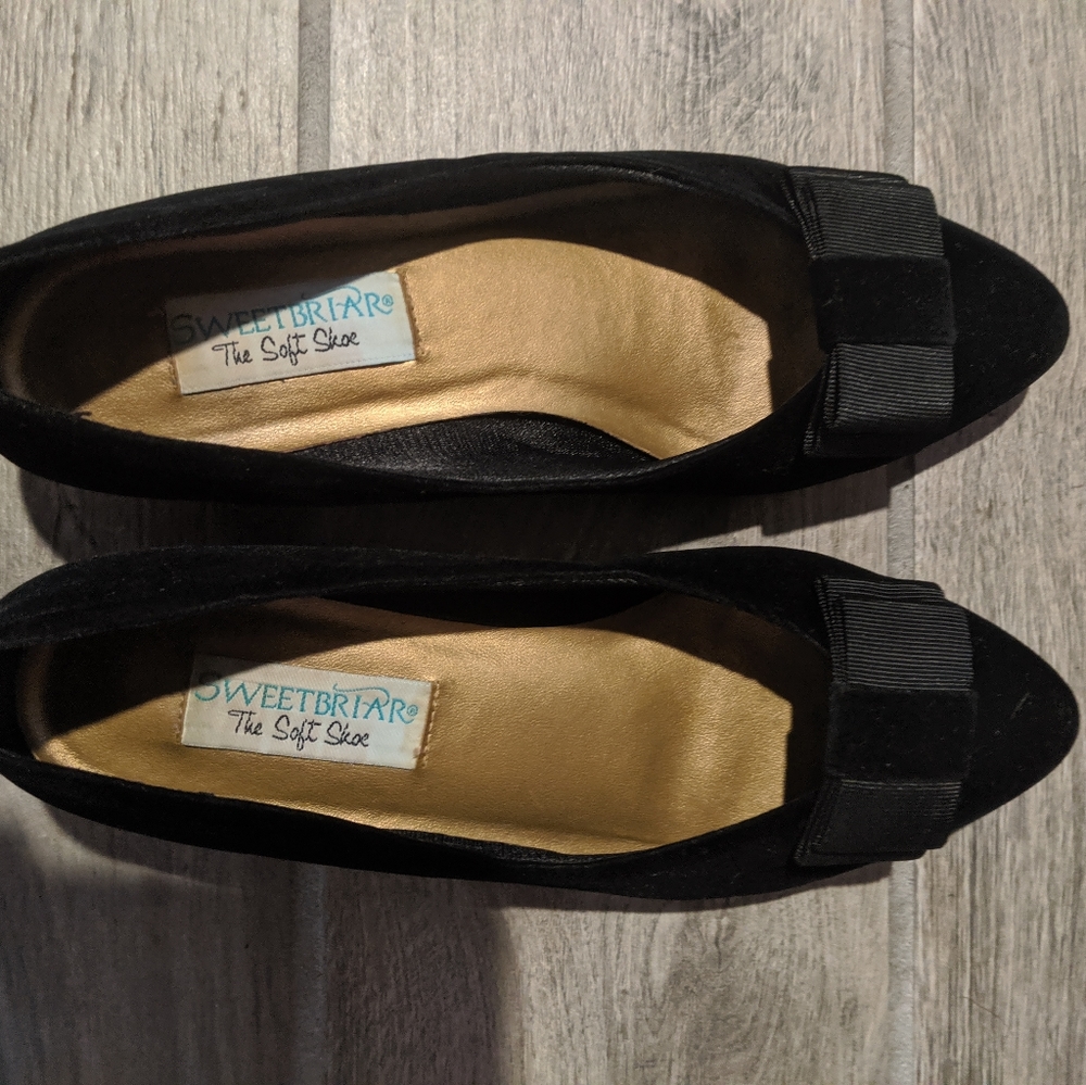 Velvet point toe flats black